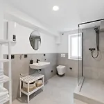 Apartmán - Stilvolle Im Stadtzentrum - Loggia - Kingsize Bett - Smart Tv - Netflix - 60qm - 24h Check-in