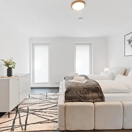 - Stilvolle Im Stadtzentrum - Loggia - Kingsize Bett - Smart Tv - Netflix - 60qm - 24h Check-in ルートヴィヒスブルク