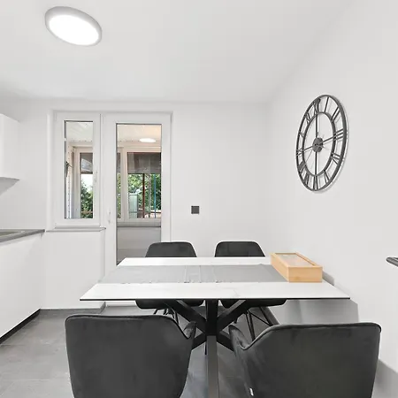 - Stilvolle Im Stadtzentrum - Loggia - Kingsize Bett - Smart Tv - Netflix - 60qm - 24h Check-in アパート *