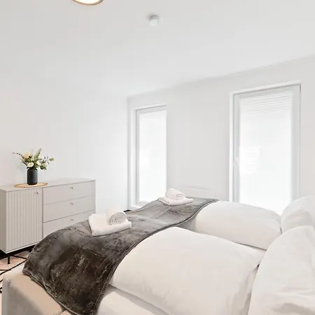 - Stilvolle Im Stadtzentrum - Loggia - Kingsize Bett - Smart Tv - Netflix - 60qm - 24h Check-in